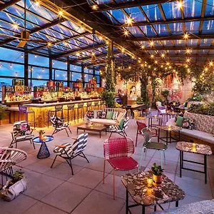 Moxy Nyc East Village **** ניו יורק